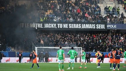 Ligue 1 : le match entre Montpellier et Saint-Etienne définitivement interrompu à cause de jets de fumigènes