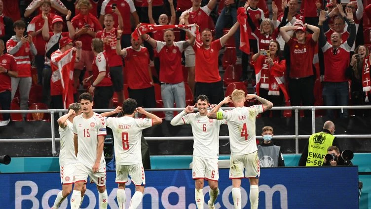 Euro 2021 : le Danemark élimine la Russie et rejoint la Belgique en huitièmes