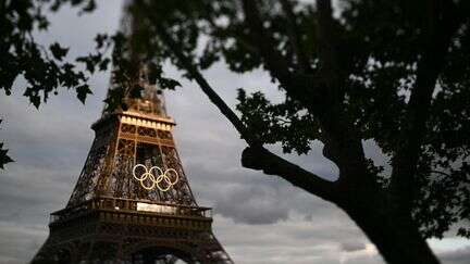 Anneaux olympiques sur la tour Eiffel : qu'est devenu le symbole dans les autres villes organisatrices des Jeux ?