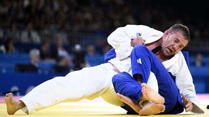 Paralympiques 2024 : communion avec le public, pas de danse... Cyril Jonard explose de joie et fait le show après sa médaille de bronze au judo