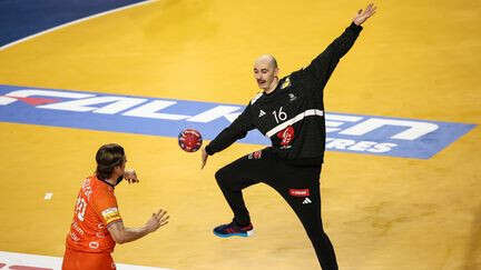 Mondial de handball 2025 : Charles Bolzinger, le gardien d'avenir des Bleus qui peut déjà marquer le présent