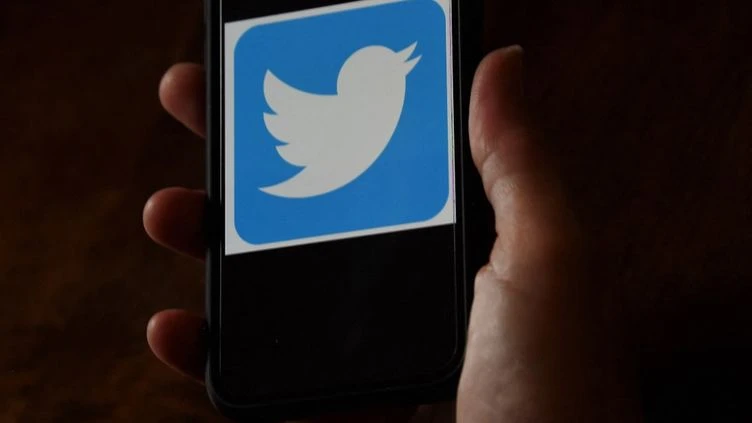 Notoriété, authenticité et respect des règles : Twitter clarifie ses critères d'attribution du badge bleu