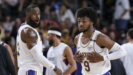 NBA : LeBron James et son fils Bronny ont joué pour la première fois ensemble sous le maillot des Lakers