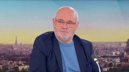 Retraite : “La retraite des fonctionnaires d’État n’est pas un système de retraite par répartition, elle est donc inscrite au grand livre de la dette de l’État”, estime Michel Beaugas, secrétaire confédéral du syndicat Force Ouvrière.