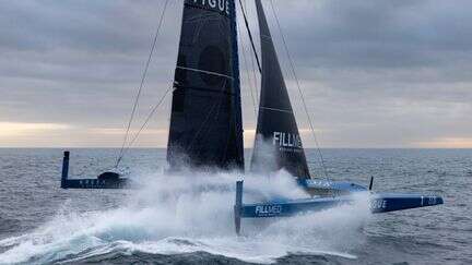 Trophée Jules-Verne : François Gabart et le SVR-Lazartigue ont repris la mer pour battre le record