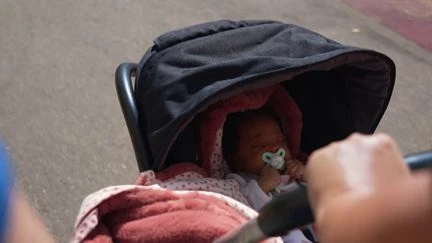Maternité : une association vient en aide aux jeunes parents
