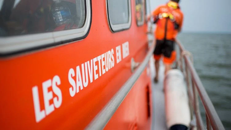 Landes : des formations au sauvetage en mer pour les pompiers