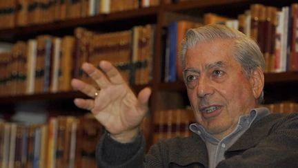Mort de Mario Vargas Llosa : son passage à l'AFP et ses années parisiennes
