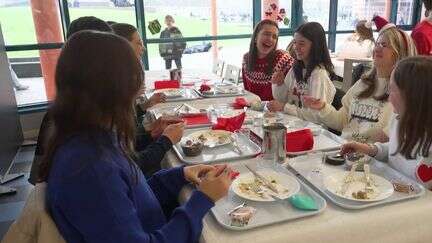 Nord : comment cette cantine révolutionne-t-elle les assiettes des collégiens ?