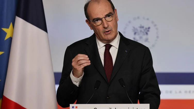 Covid-19 : Jean Castex annonce la fin du couvre-feu et du port du masque en extérieur