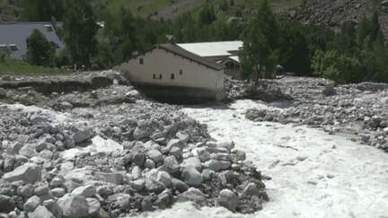 Crues en Isère : le village de La Bérarde enseveli sous les pierres