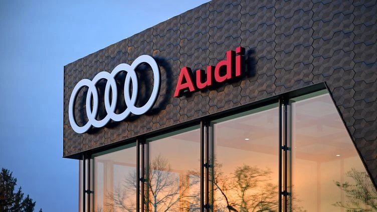 Le constructeur allemand Audi cessera de produire des voitures équipées de moteurs à combustion d'ici 2033