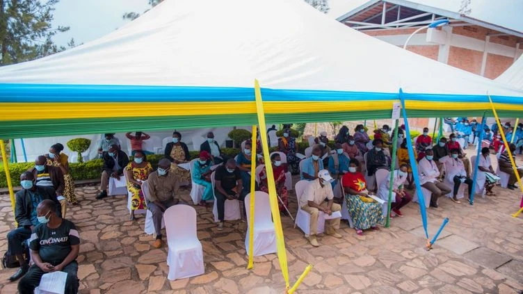 Covid-19 : le Rwanda interdit les mariages