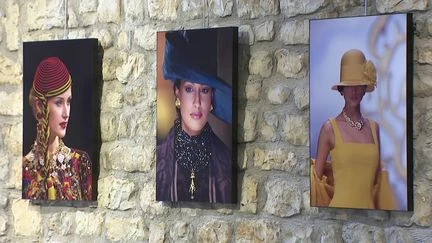 Exposition : dans la Drôme, les iconiques défilés de mode des années 90 photographiés par Thierry Orban