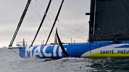 Vendée Globe : après un mois de course, Charlie Dalin file en tête à un 