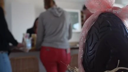 Pâques : fabriquer ses œufs en chocolat, une solution économique et tout aussi gourmande