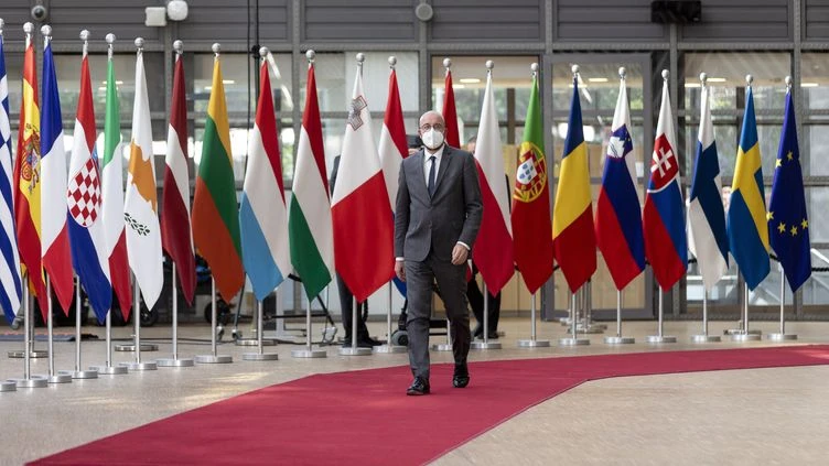 Union européenne : ambiance tendue à Bruxelles alors que la Hongrie est critiquée pour une loi sur l’homosexualité