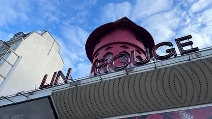 Le Moulin Rouge perd ses ailes : 