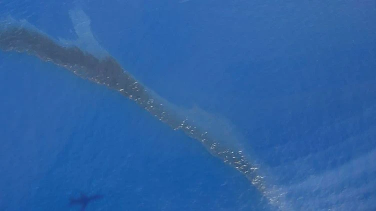 Pollution en Corse : les opérations continuent pour protéger le littoral