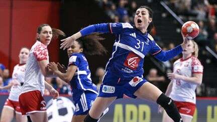 Euro de handball : les Françaises dominent aisément la Pologne pour leur entrée en lice