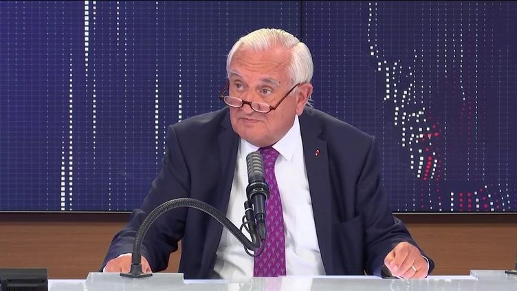 Retraites : Jean-Pierre Raffarin souhaite que la réforme soit reportée après la présidentielle