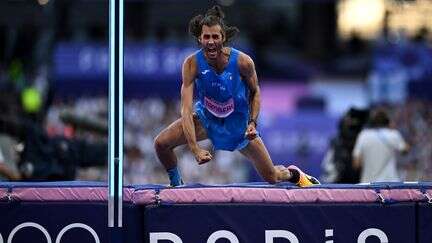 Le champion olympique sortant Gianmarco Tamberi, très diminué en finale de la hauteur, fait le show malgré son élimination précoce