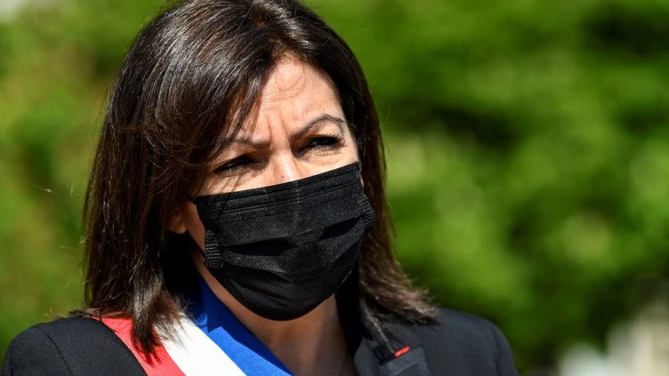 RSA : 15 présidents socialistes de départements et la maire de Paris réclament l'ouverture du dispositif aux moins de 25 ans