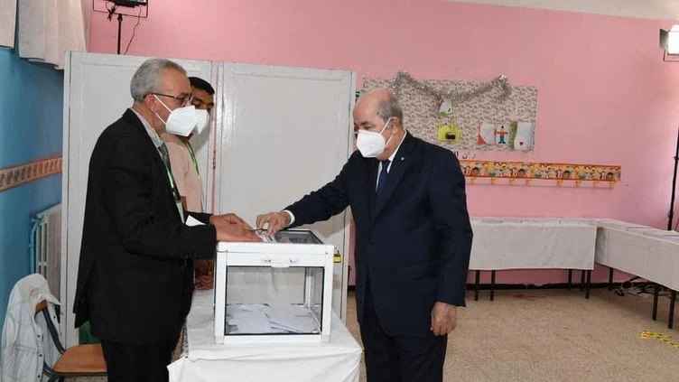 Législatives en Algérie : 42 listes différentes, de nombreux candidats indépendants et la participation comme principal enjeu de ce vote anticipé