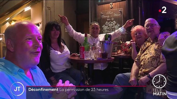 Déconfinement : les Français profitent au maximum du couvre-feu à 23 heures