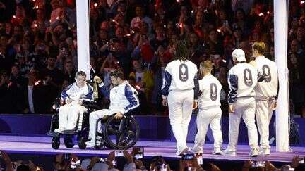 L'extinction de la flamme, la passation du drapeau à Los Angeles, le show des DJ... Les séquences marquantes de la cérémonie de clôture des Jeux paralympiques