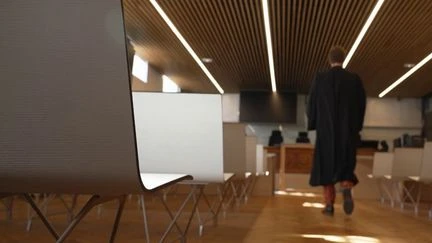 Des criminels jugés sans procès : le plaider-coupable bientôt étendu ?