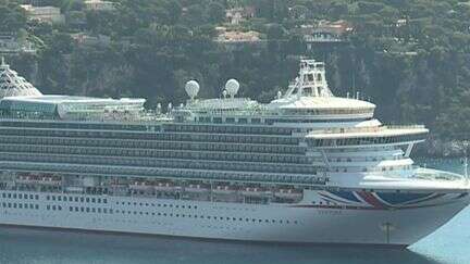 Pollution : les plus gros bateaux de croisière bientôt bannis du port de Nice