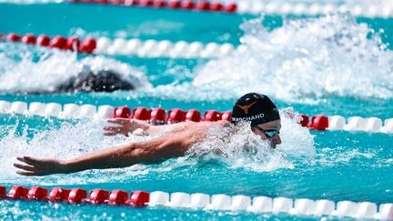 Natation: Léon Marchand battu sur 200 m 4 nages, records du monde pour Katie Ledecky et Gretchen Walsh