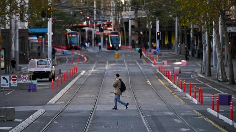 Covid-19 : Israël, l'Australie, le Portugal et le Bangladesh imposent de nouvelles restrictions pour lutter contre le variant Delta