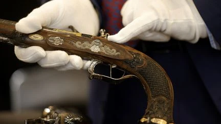 Deux pistolets de Napoléon Ier estimés à plus d'un million d'euros vendus aux enchères