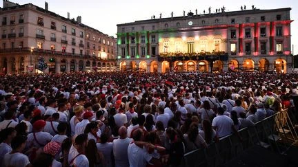 Pyrénées-Atlantiques : 1,1 million de personnes ont participé aux fêtes de Bayonne, une fréquentation en baisse de 2% par rapport à 2024