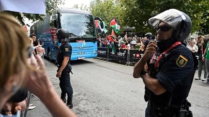 Vuelta 2025 : le Premier ministre israélien Benjamin Netanyahu félicite l'équipe Israel Premier-Tech pour tenir bon malgré 