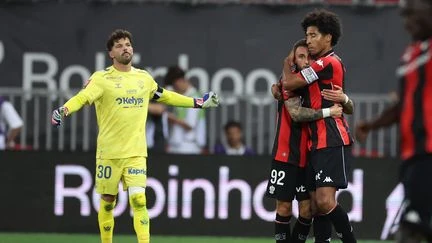 Barrage Ligue 1/Ligue 2 : vainqueur au match retour, Nice se maintient dans l'élite, Saint-Etienne reste en deuxième division