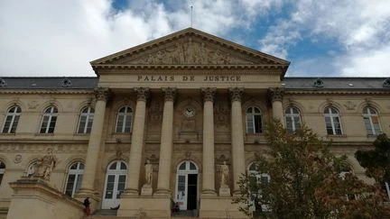 Violences en marge de la victoire du PSG en Ligue des champions : deux hommes condamnés à 6 et 8 mois de prison à Amiens