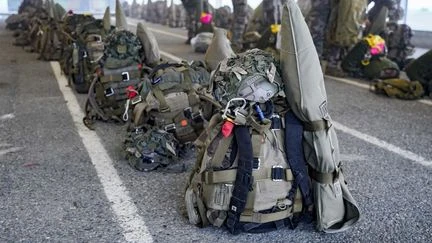 Violences au sein du 8e régiment de parachutistes de Castres : de nouveaux témoignages mettent en cause la hiérarchie dans le suicide d'un soldat