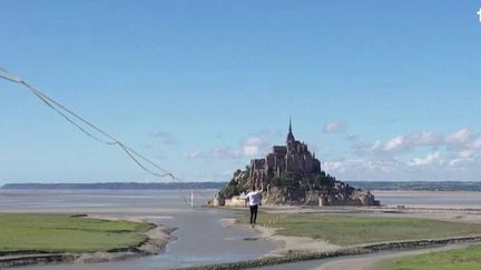 Slackline : la périlleuse discipline qui requiert un bon sens de l'équilibre