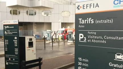 Hôpitaux : une proposition de loi pour rendre les parkings gratuits pour les patients et leurs proches