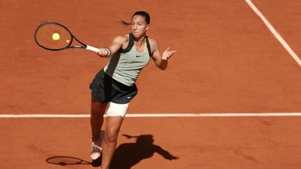 Le résumé de la désillusion de Diane Parry contre la qualifiée Maja Chwalinska en huitièmes de finale de Roland-Garros