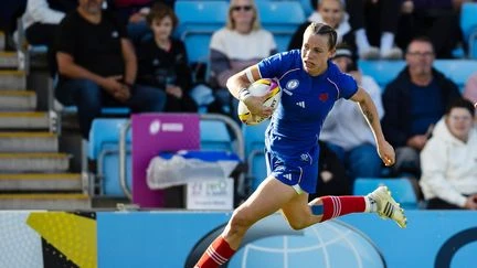 Coupe du monde de rugby : la jeune Hina Ikahehegi titularisée en deuxième ligne, Marine Ménager à l'aile... La composition des Bleues pour la demi-finale contre l'Angleterre