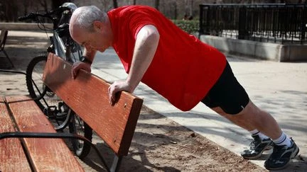 Entretenir ses muscles permet de lutter contre les risques d’AVC, d'ostéoporose et de diabète