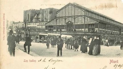 Niort : les cartes postales se mettent en mouvement grâce à l’IA