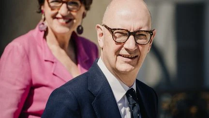 Dette de la France : l'agende de notation Standard & Poor's (S &P) laisse la note de la France inchangée à A+