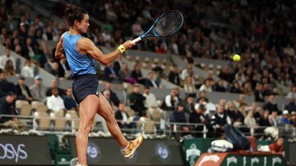 De la terre battue de Roland-Garros au gazon de Wimbledon, comment Loïs Boisson peut-elle s'adapter ?