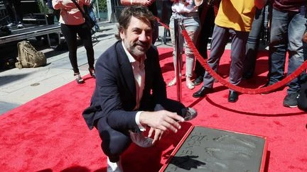 L'acteur espagnol Javier Bardem laisse ses empreintes sur Hollywood Boulevard