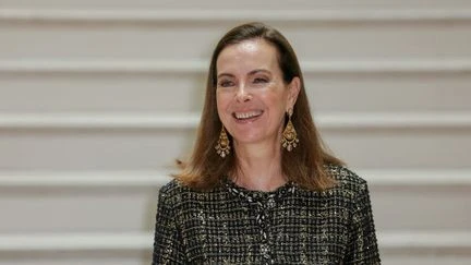 La comédienne Carole Bouquet, victime d'un malaise sur scène à Paris, sera de retour dès jeudi soir, affirme La Scala